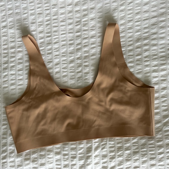 Knix Luxe Lift pullover bra - Picture 2 of 3